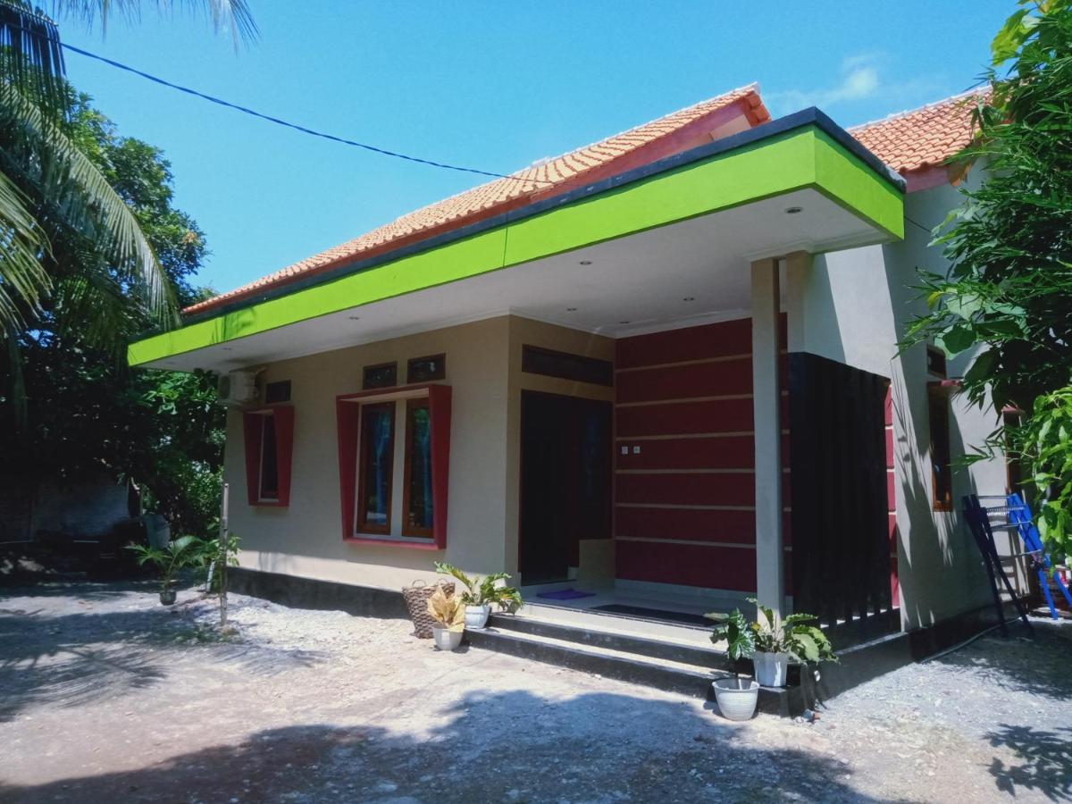 Penginapan Griya Pas Pusaka Alam Satu *