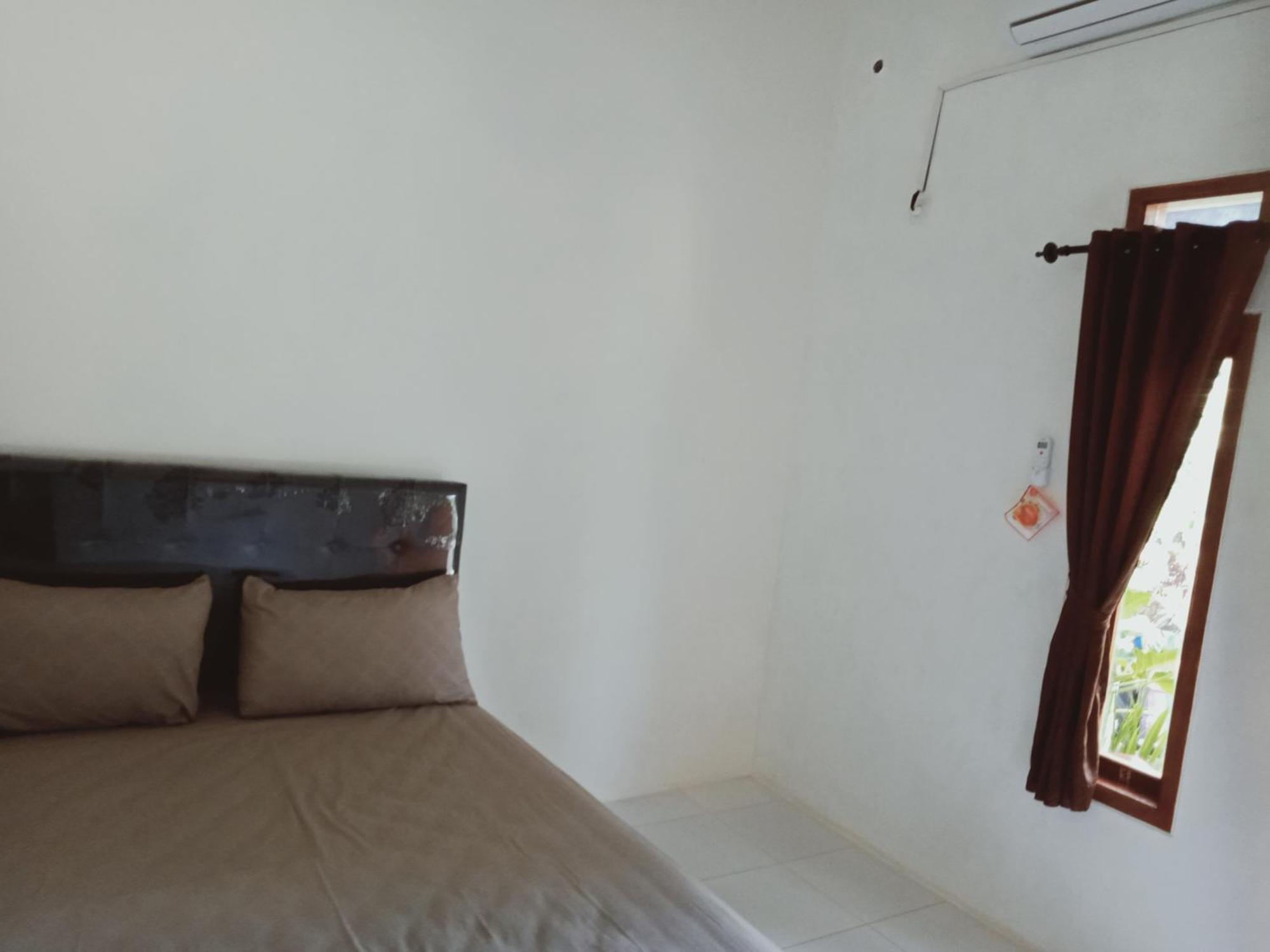 Penginapan Griya Pas Pusaka Alam Satu *